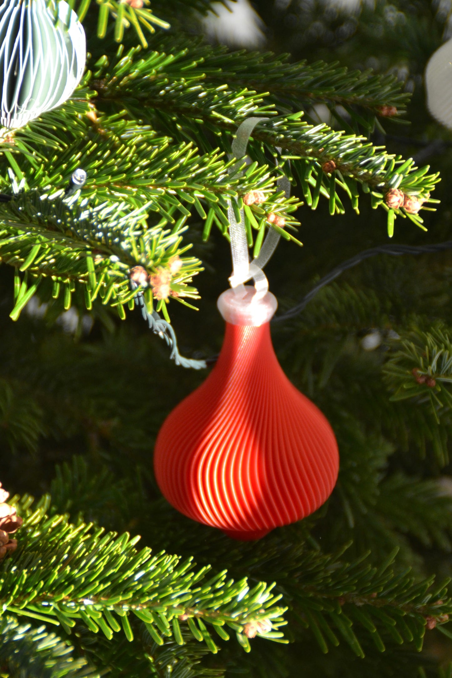 4-Piece Christmas Ornament Set NEW